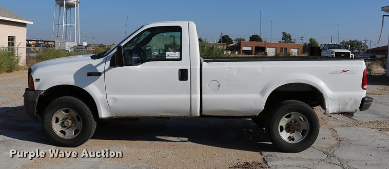 image for item DD0085 2005 Ford F350 Super Duty pickup truck