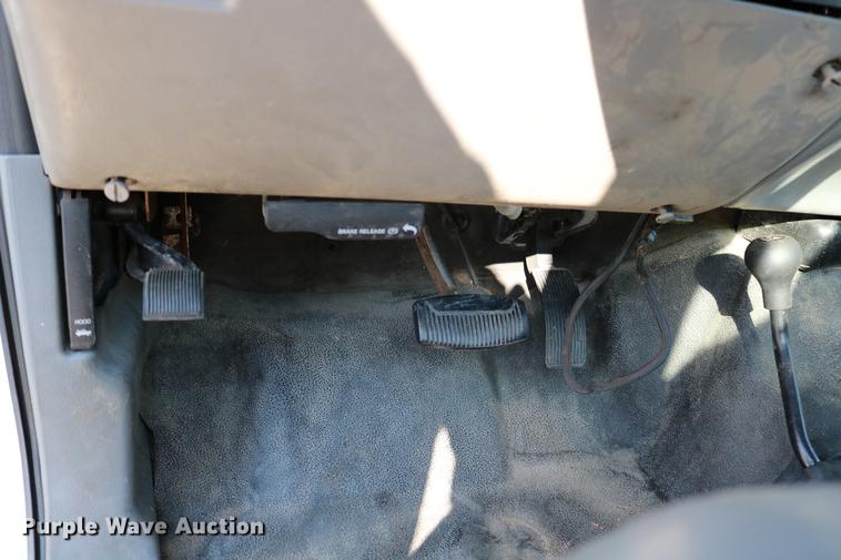 image for item DD0085 2005 Ford F350 Super Duty pickup truck