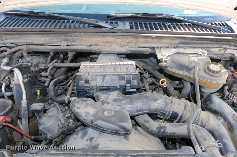 image for item DD0085 2005 Ford F350 Super Duty pickup truck