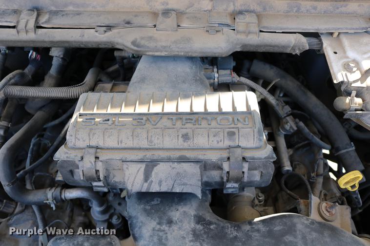 image for item DD0085 2005 Ford F350 Super Duty pickup truck