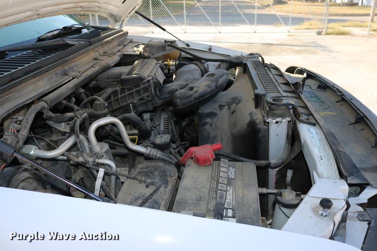 image for item DD0085 2005 Ford F350 Super Duty pickup truck