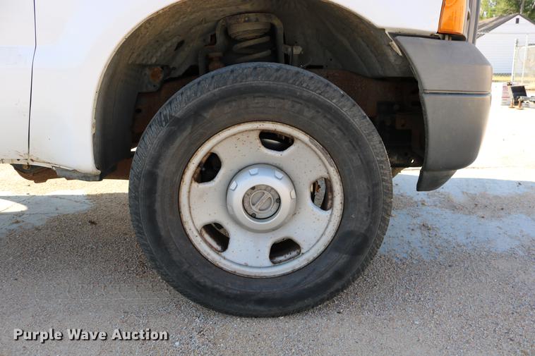 image for item DD0085 2005 Ford F350 Super Duty pickup truck