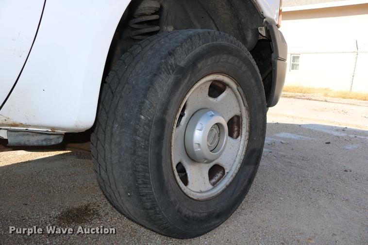 image for item DD0085 2005 Ford F350 Super Duty pickup truck