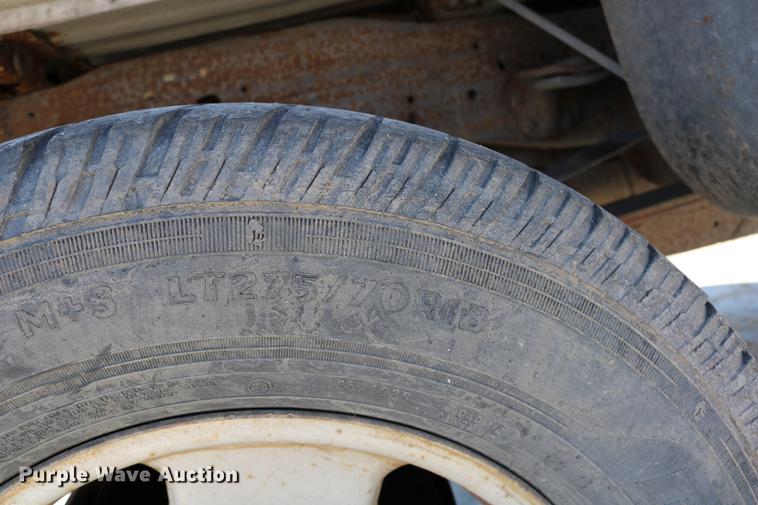 image for item DD0085 2005 Ford F350 Super Duty pickup truck