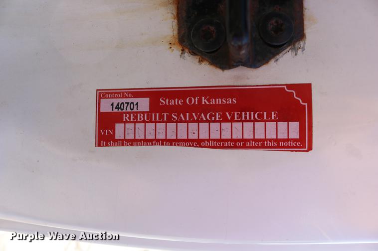 image for item DD0085 2005 Ford F350 Super Duty pickup truck