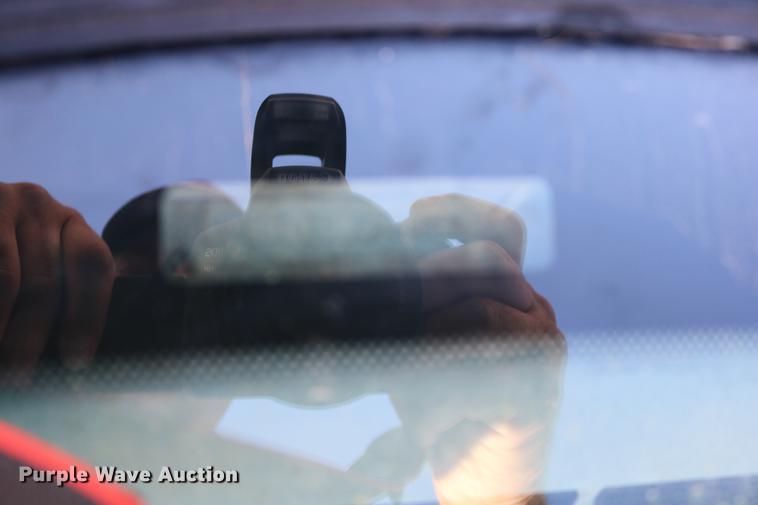 image for item DD0085 2005 Ford F350 Super Duty pickup truck