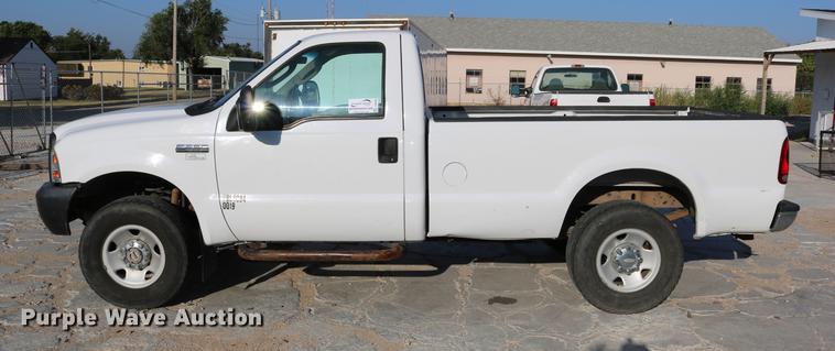 image for item DD0086 2006 Ford F250 Super Duty pickup truck