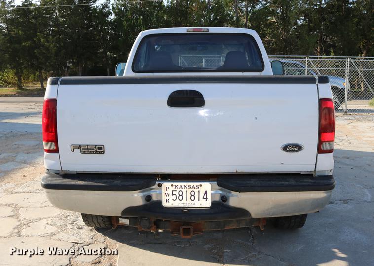 image for item DD0086 2006 Ford F250 Super Duty pickup truck