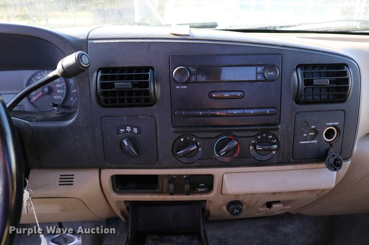 image for item DD0086 2006 Ford F250 Super Duty pickup truck