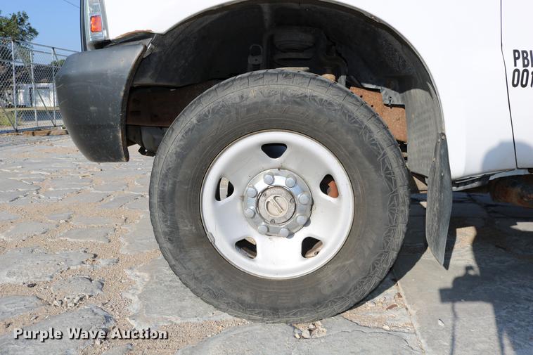 image for item DD0086 2006 Ford F250 Super Duty pickup truck