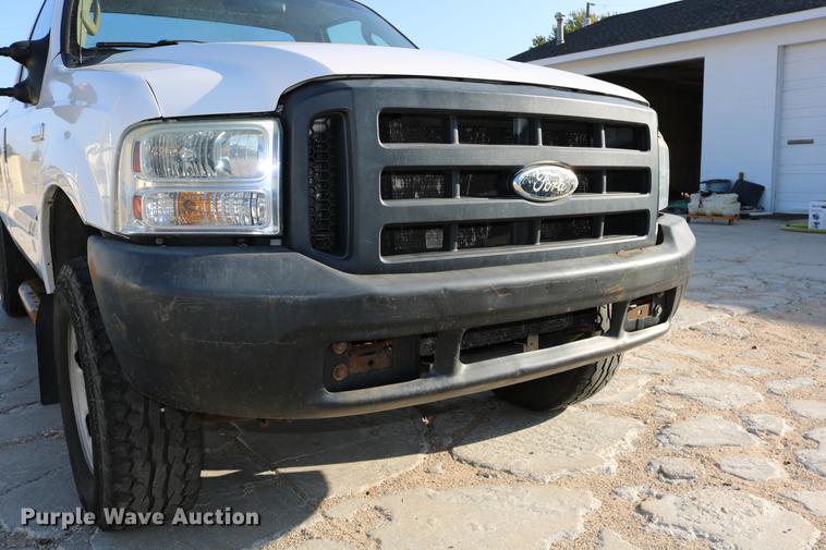 image for item DD0086 2006 Ford F250 Super Duty pickup truck