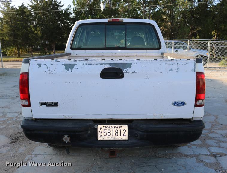 image for item DD0087 2001 Ford F250 Super Duty Crew Cab pickup truck