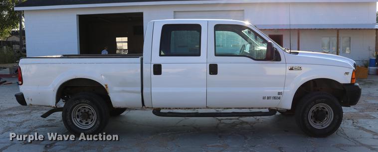 image for item DD0087 2001 Ford F250 Super Duty Crew Cab pickup truck