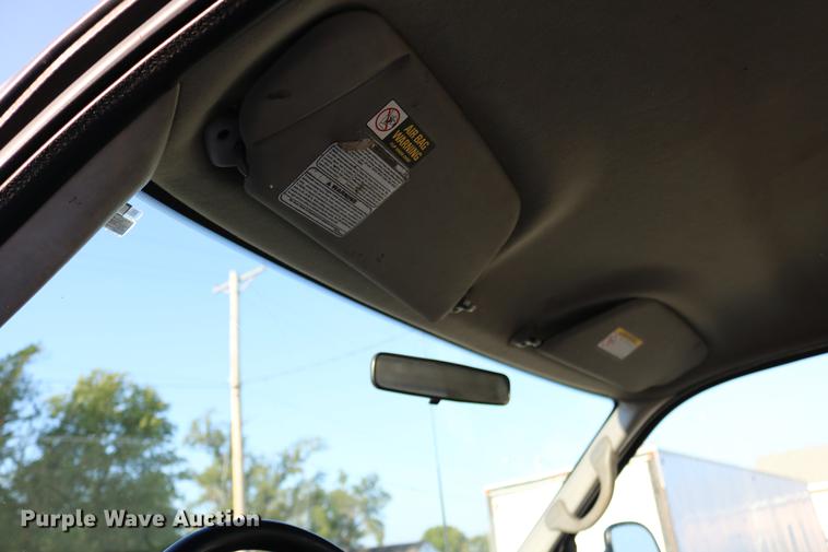 image for item DD0087 2001 Ford F250 Super Duty Crew Cab pickup truck