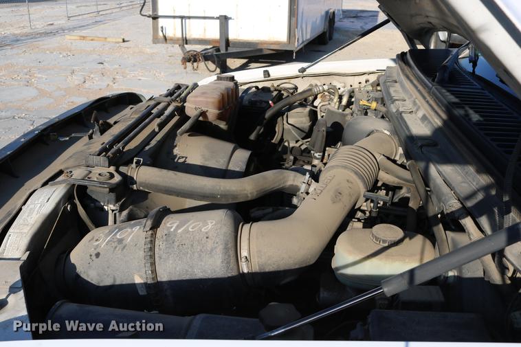 image for item DD0087 2001 Ford F250 Super Duty Crew Cab pickup truck