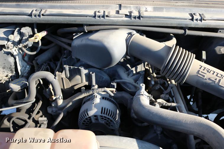 image for item DD0087 2001 Ford F250 Super Duty Crew Cab pickup truck