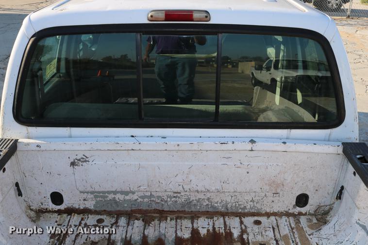 image for item DD0087 2001 Ford F250 Super Duty Crew Cab pickup truck