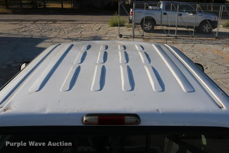 image for item DD0087 2001 Ford F250 Super Duty Crew Cab pickup truck