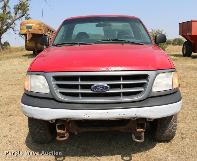 image for item DD0164 2000 Ford F150 pickup truck