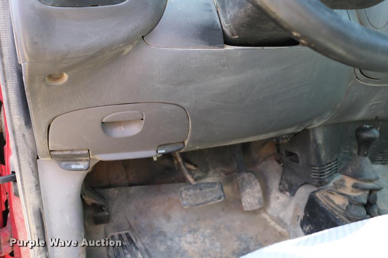 image for item DD0164 2000 Ford F150 pickup truck