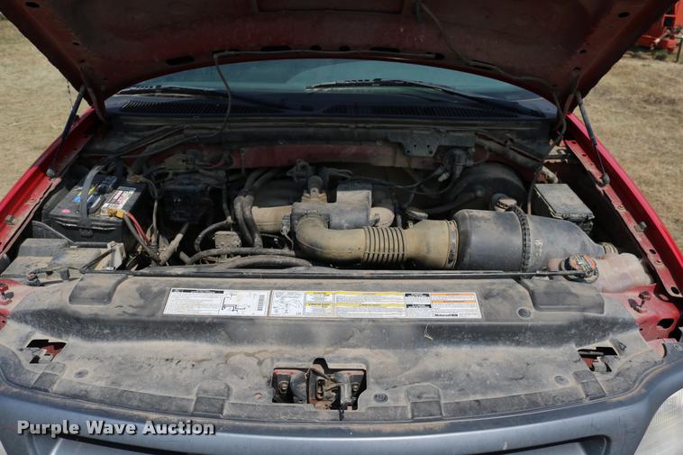 image for item DD0164 2000 Ford F150 pickup truck