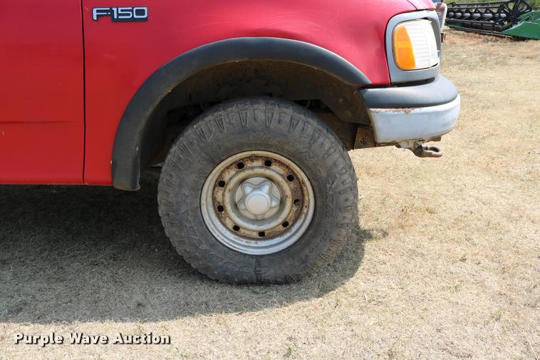 image for item DD0164 2000 Ford F150 pickup truck