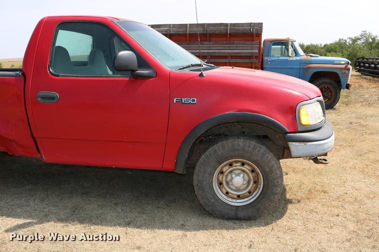 image for item DD0164 2000 Ford F150 pickup truck
