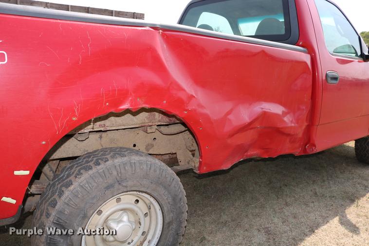 image for item DD0164 2000 Ford F150 pickup truck