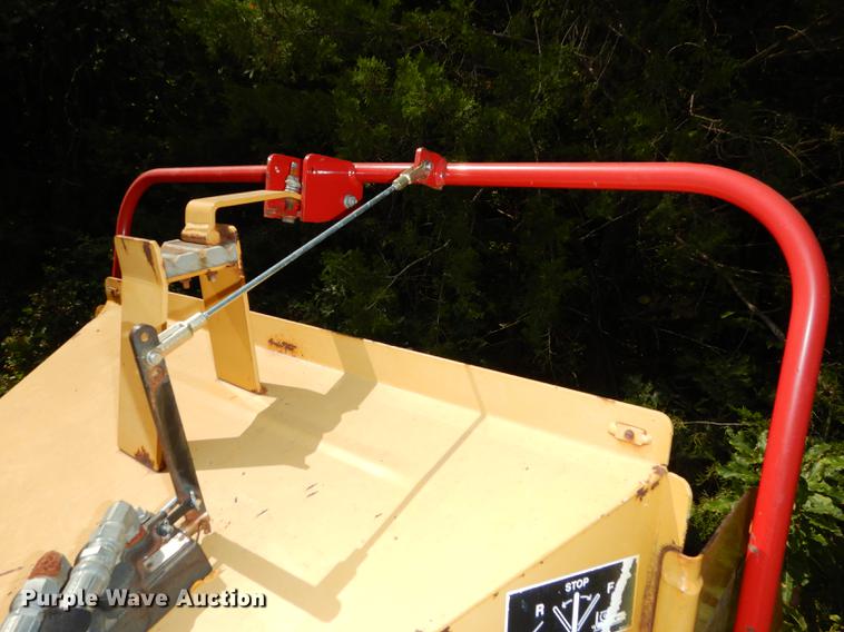 image for item DD0831 2003 Vermeer BC625A wood chipper