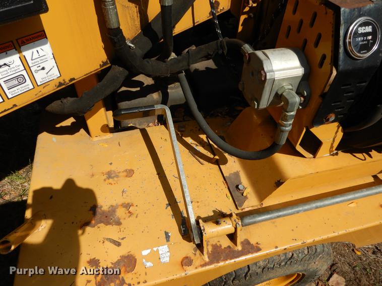 image for item DD0831 2003 Vermeer BC625A wood chipper