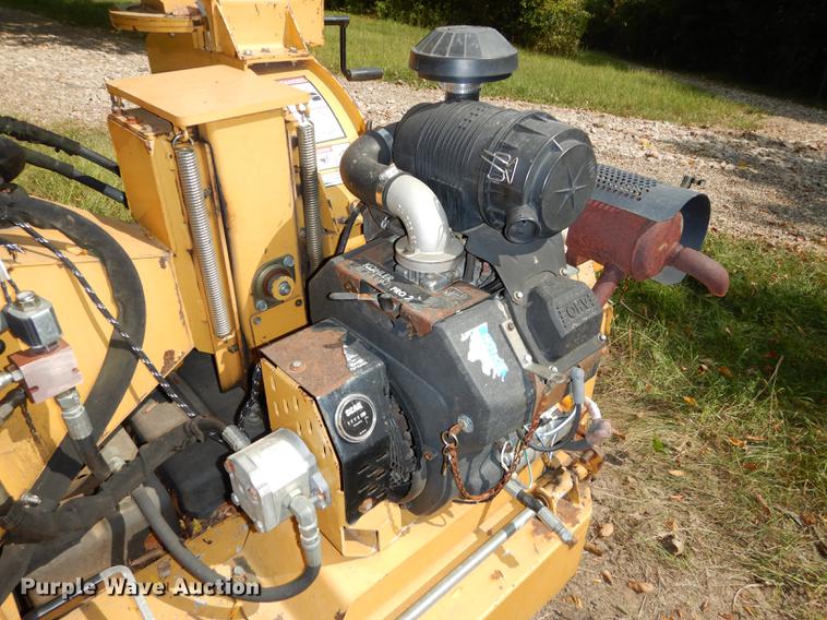 image for item DD0831 2003 Vermeer BC625A wood chipper