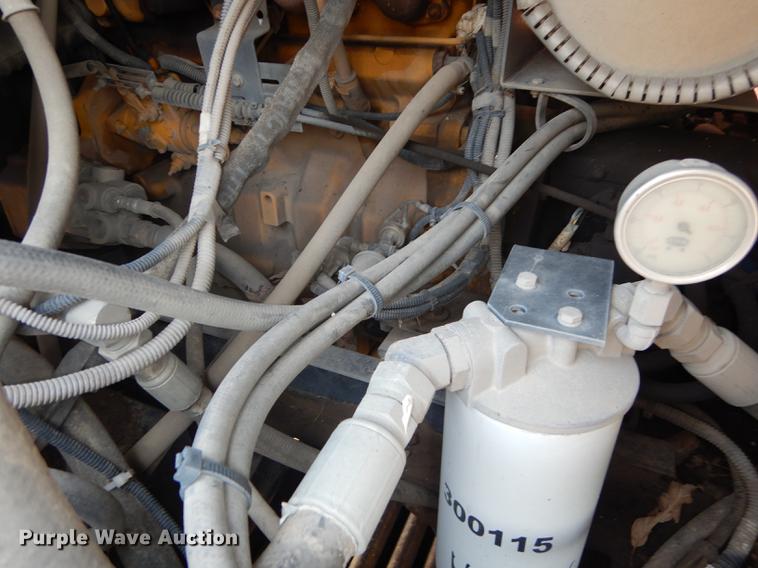 image for item DD0834 1997 Johnston 3000 street sweeper