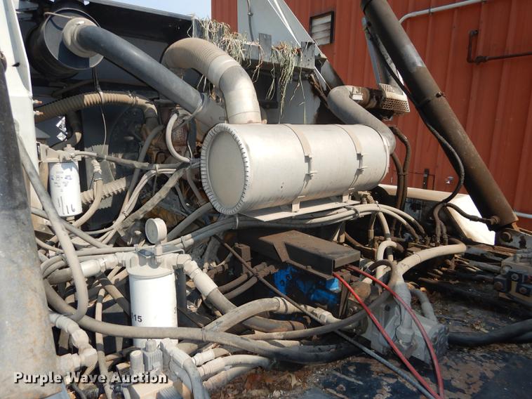 image for item DD0834 1997 Johnston 3000 street sweeper