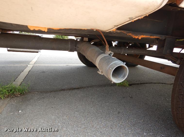 image for item DD0838 2001 Keystone Montana camper