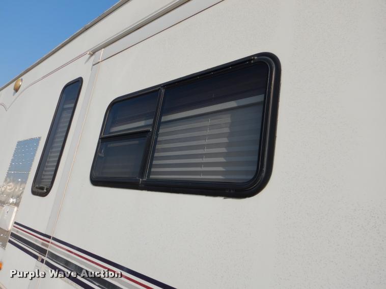 image for item DD0838 2001 Keystone Montana camper