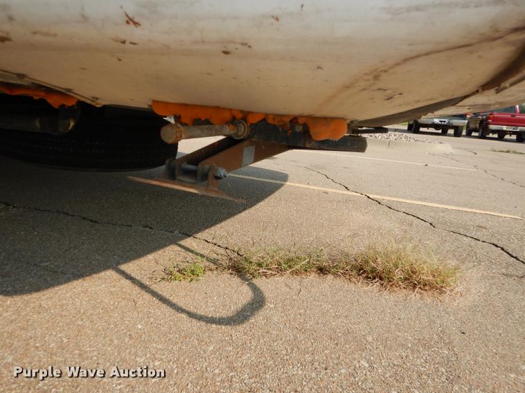 image for item DD0838 2001 Keystone Montana camper