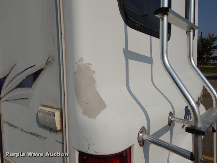 image for item DD0838 2001 Keystone Montana camper