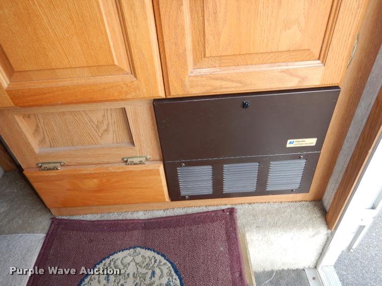 image for item DD0838 2001 Keystone Montana camper