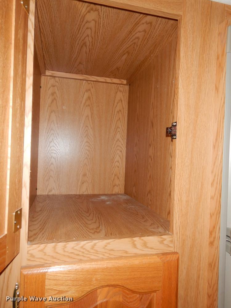 image for item DD0838 2001 Keystone Montana camper