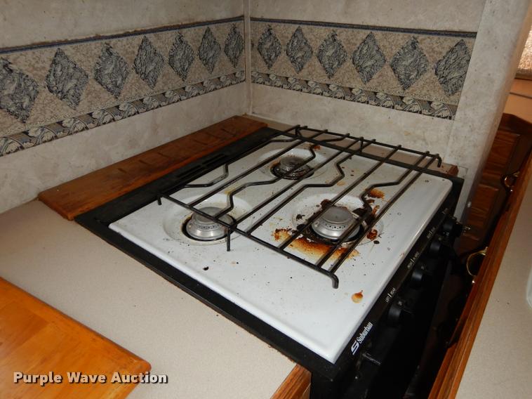 image for item DD0838 2001 Keystone Montana camper