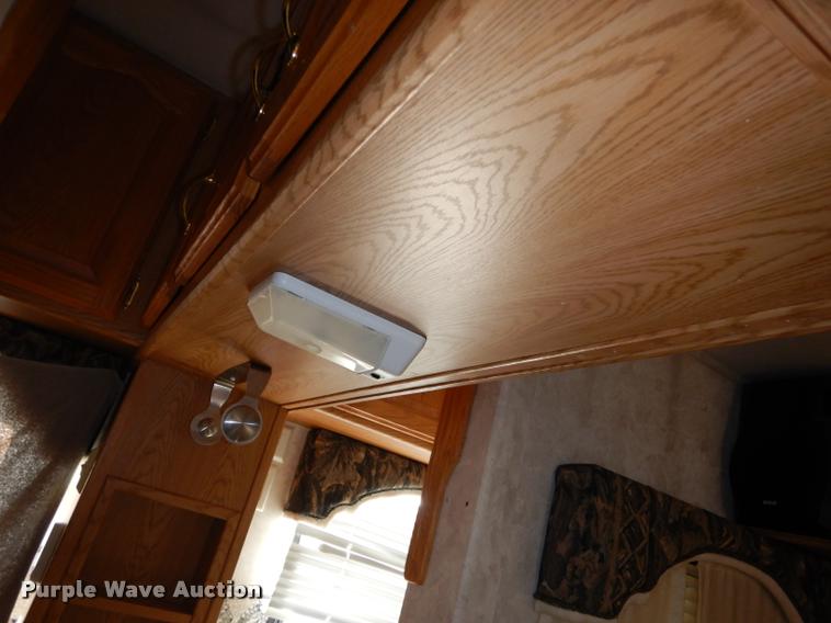 image for item DD0838 2001 Keystone Montana camper