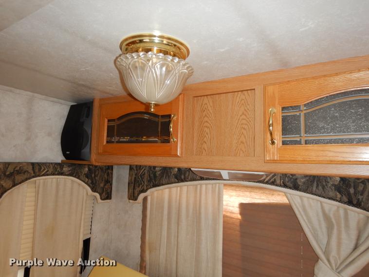 image for item DD0838 2001 Keystone Montana camper