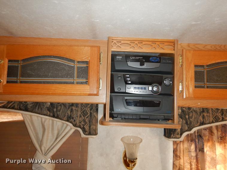 image for item DD0838 2001 Keystone Montana camper