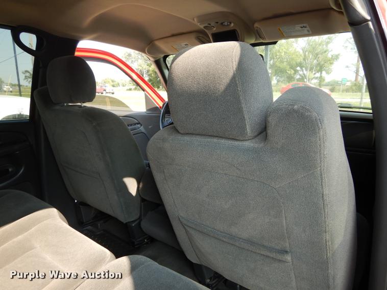 image for item DD0839 2005 Chevrolet Silverado 1500 Z71 Crew Cab pickup truck