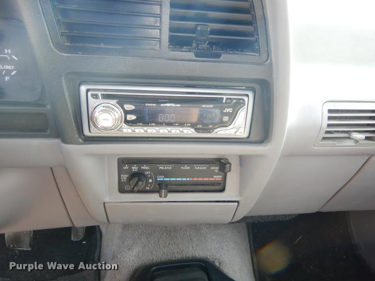 image for item DD0844 1993 Ford Ranger XLT pickup truck