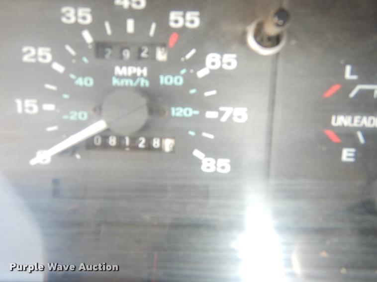 image for item DD0844 1993 Ford Ranger XLT pickup truck