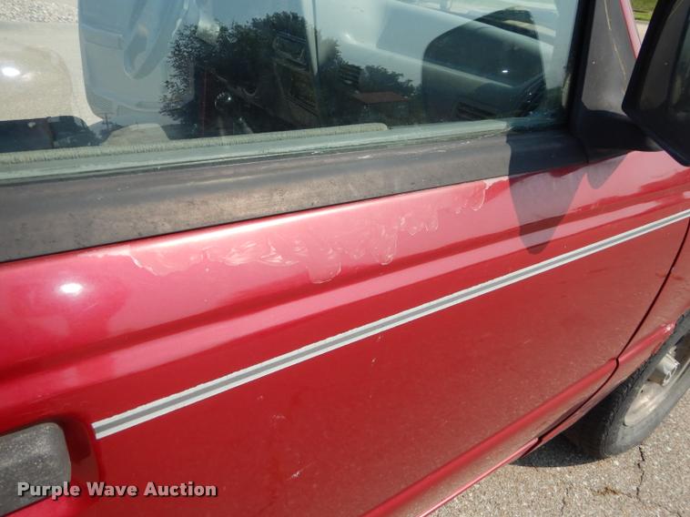 image for item DD0844 1993 Ford Ranger XLT pickup truck
