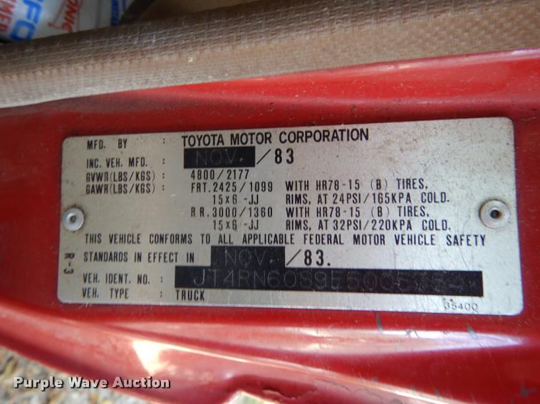 image for item DD0845 1984 Toyota SR5 pickup truck