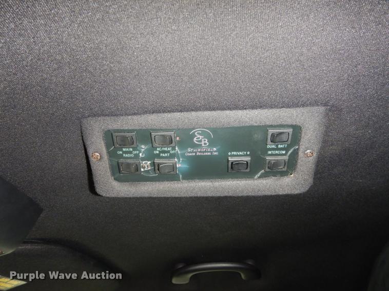 image for item DD0847 2004 Lincoln Town Car stretched limousine