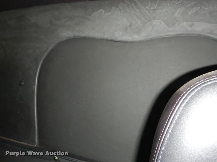 image for item DD0847 2004 Lincoln Town Car stretched limousine